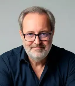 José A. Lorente